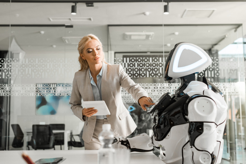 Még a leginkább automatizálható munkakörökben is nő a foglalkoztatás